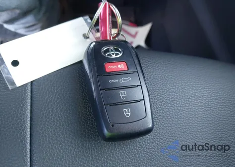 2024 Toyota Grand Highlander Xle из США, поврежденный, VIN 5TDAAAB5XRS047076